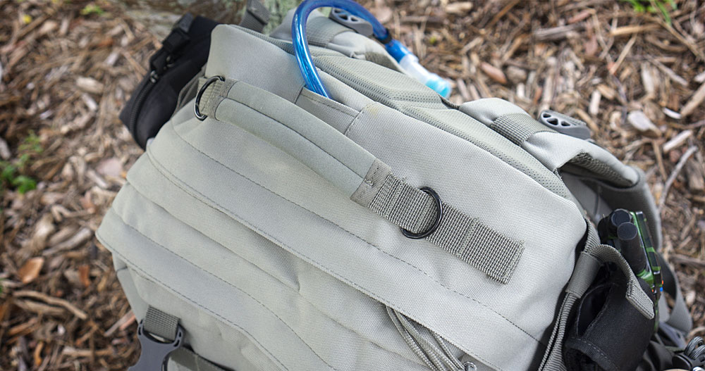 Paratus 3-Day Operators Pack Hydration Pass Thru and handle on top of pack